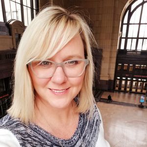 Meet your Posher, Lee